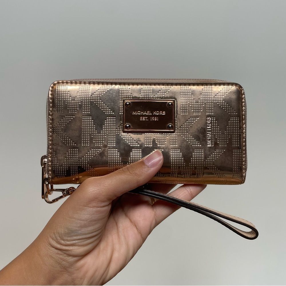 Michael Kors Rose Gold monogram Wallet